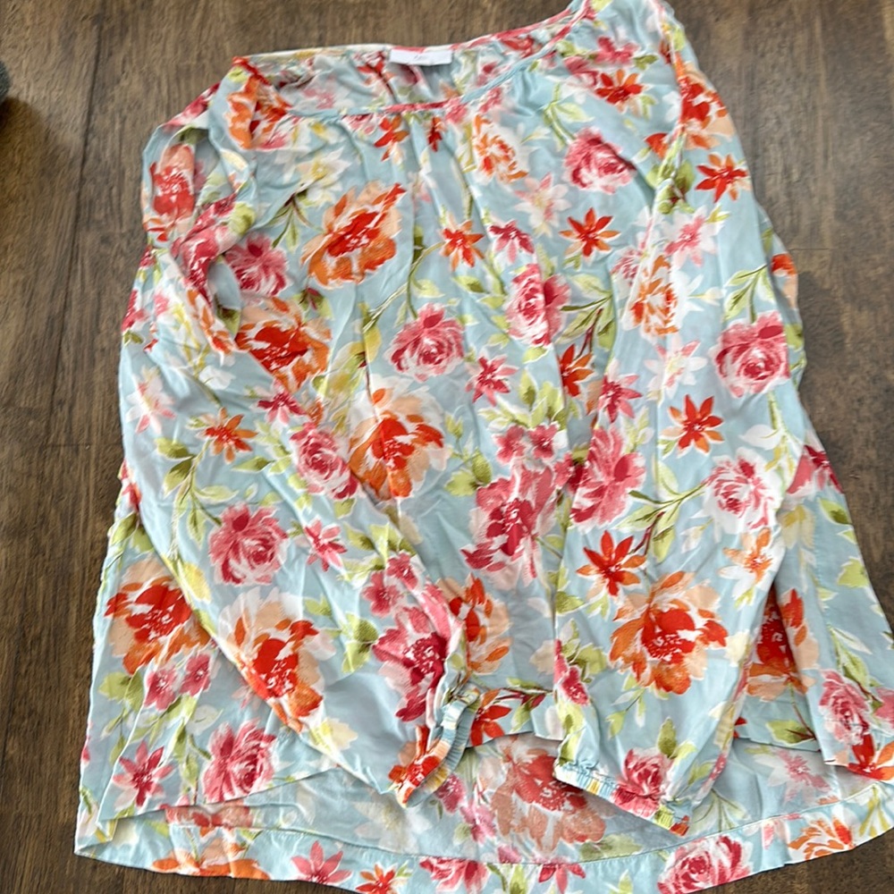 Woman’s blouse